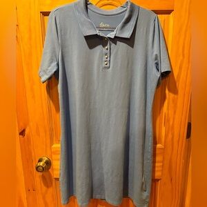 d & co brand polo dress in a light blue color women’s size L